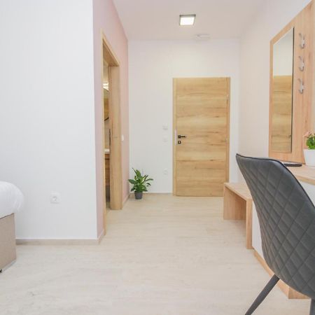 Rooms Zemunik Donji Zemunik Eksteriør bilde