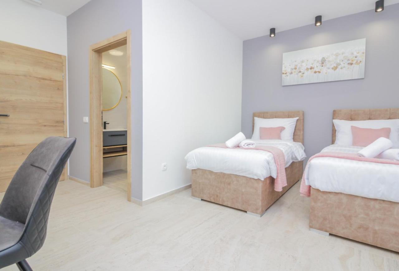 Rooms Zemunik Donji Zemunik Eksteriør bilde