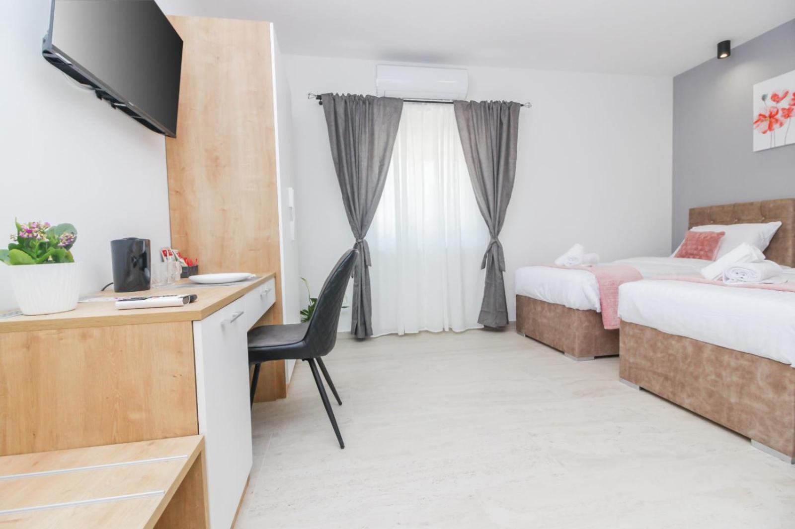 Rooms Zemunik Donji Zemunik Eksteriør bilde