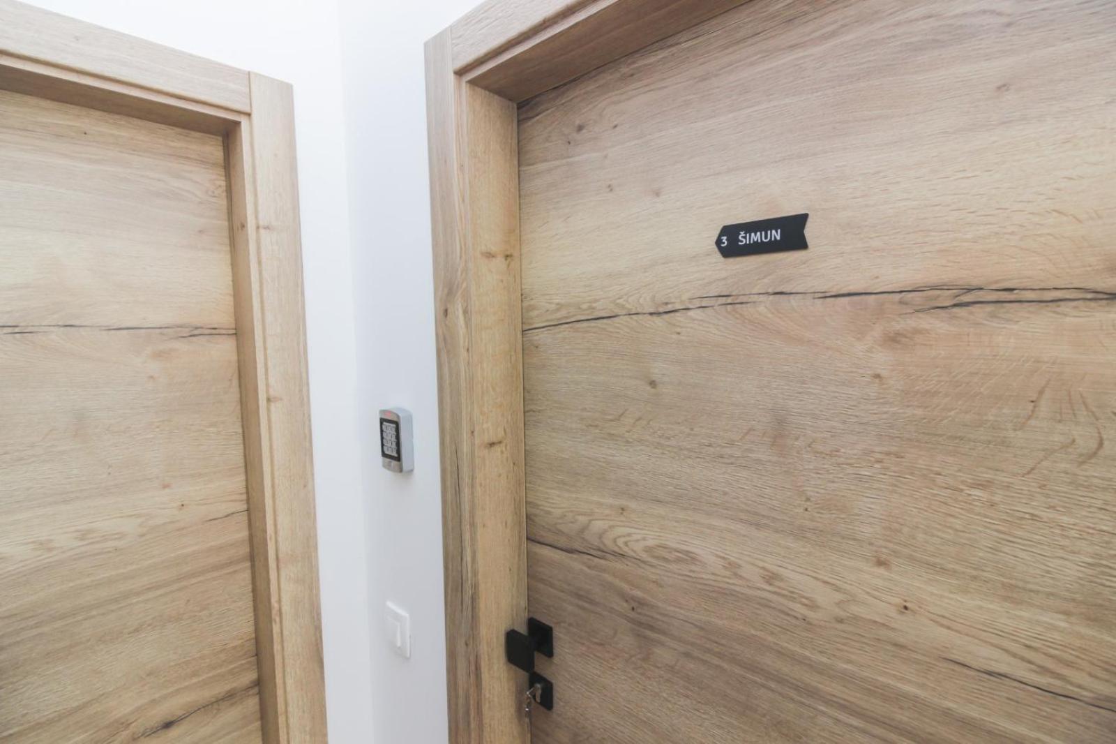 Rooms Zemunik Donji Zemunik Eksteriør bilde